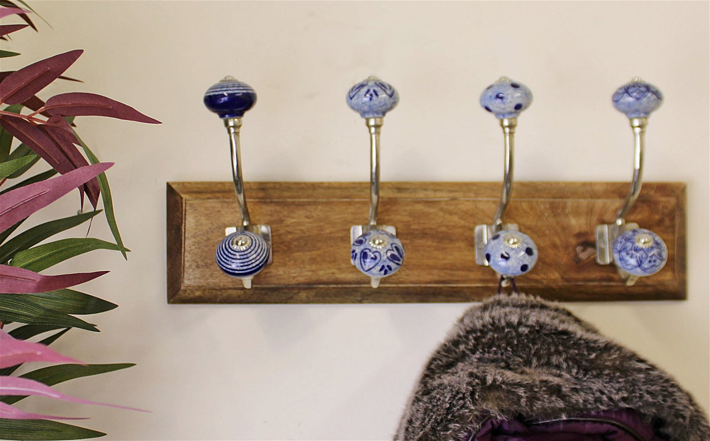 4 Double Ceramic Blue & White Coat Hooks On Wooden Base