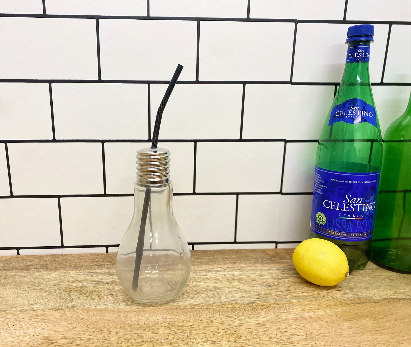 Light Bulb Drinking Jar with Straw