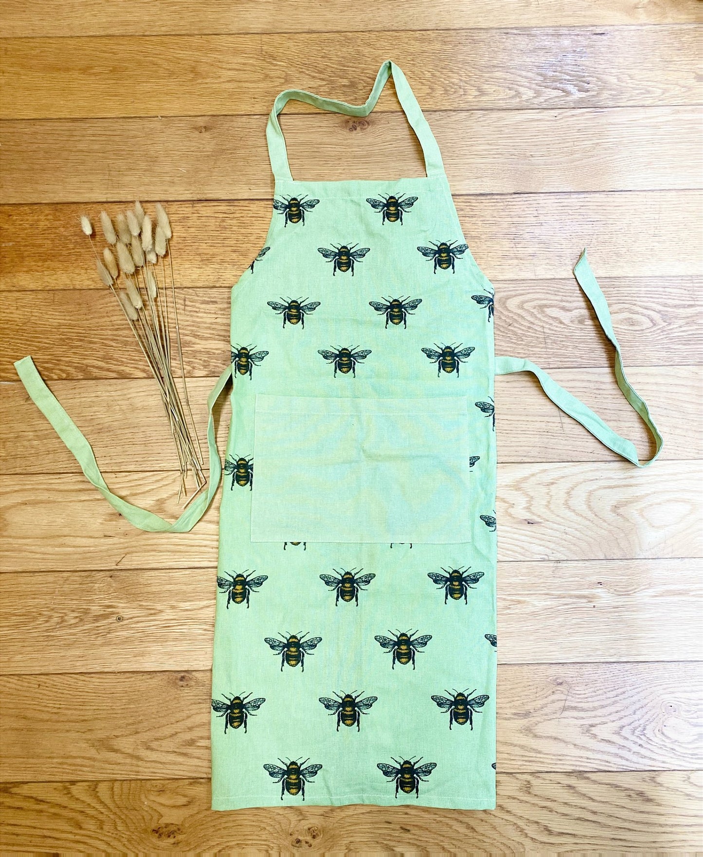 Green Summer Bee Apron